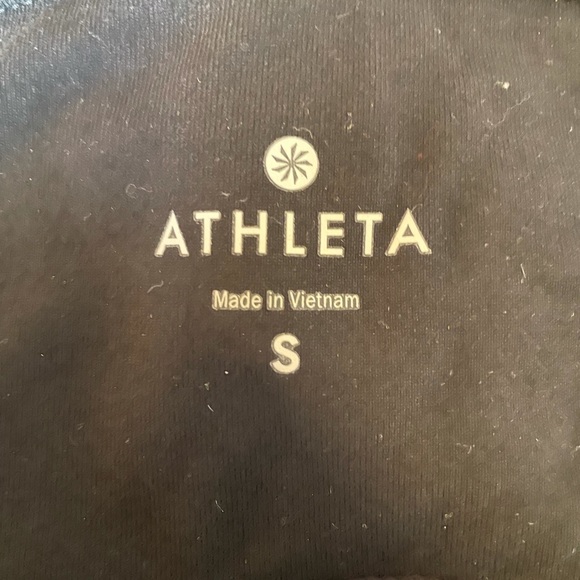 Athleta High Rise Eyelet Capri Pant size Small - Picture 3 of 3